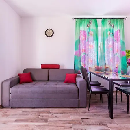 Irina - A5 First Floor - Mpolo Medulin