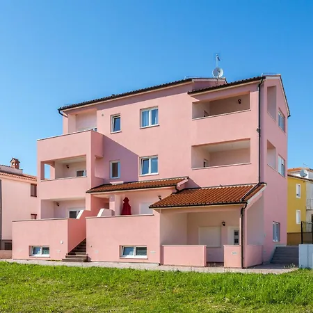 Apartment Irina - A5 First Floor - Mpolo *