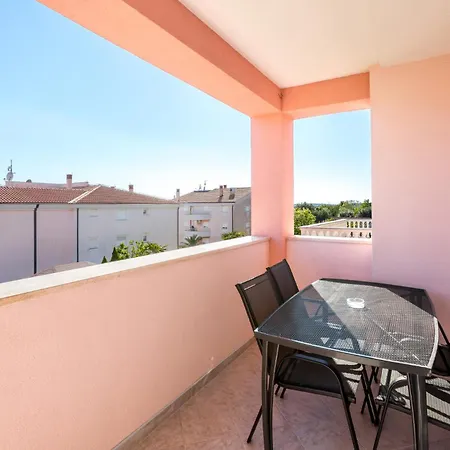 Apartment Irina - A5 First Floor - Mpolo